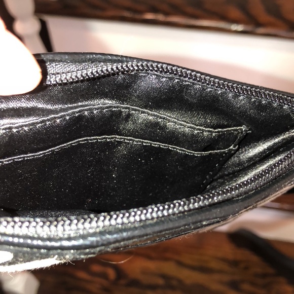 COACH Black Patent Leather Grey Canvas Jacquard Signature C Wristlet - Picture 5 of 10